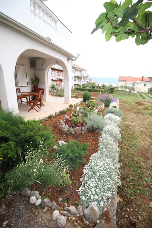 Megi1 Apartment Vrbnik Bilik gambar